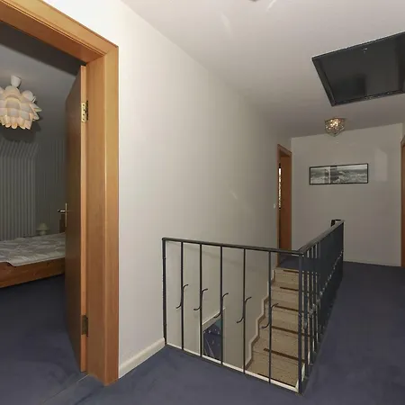 Haus Grunstreifen - #47498